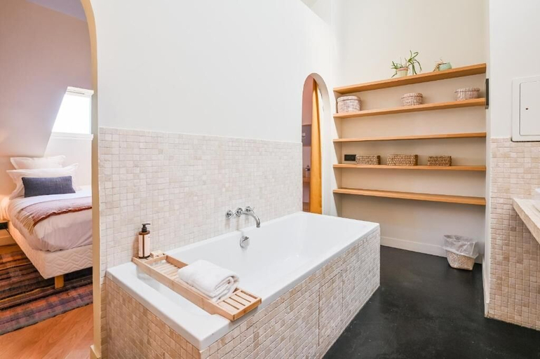 Bathroom 3, Hôtel Habituel, Paris