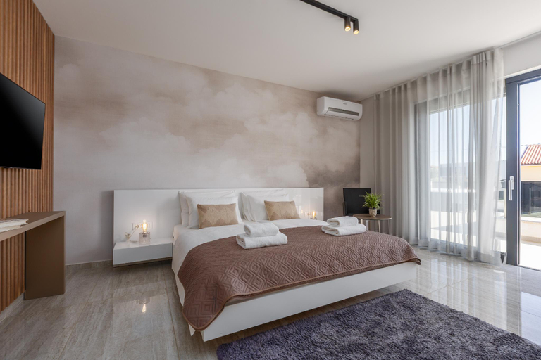 Others 2, Villa Villa Sandi, Novigrad