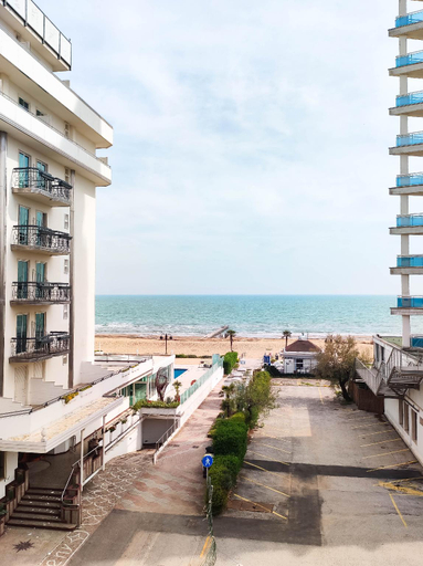 2, Apartment with sea view balcony, Venezia