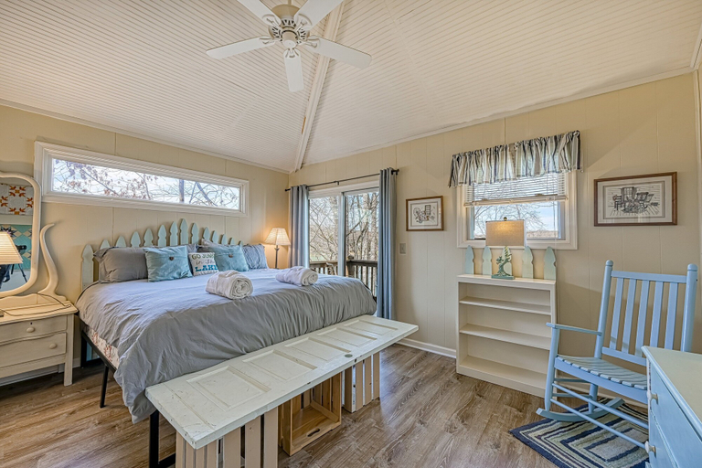 Bedroom 3, Cottage at the Lake - Waterfront Lake-view Home With Dock, Fireplace, Pool Table, Kayaks, & Firepit, Bedford