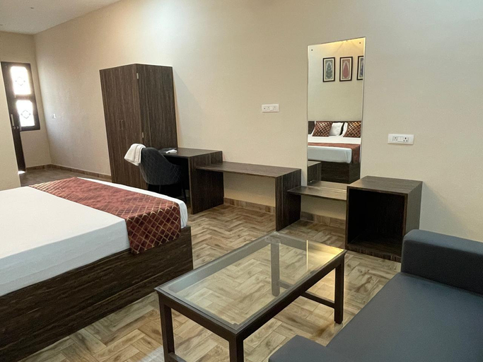 2, VISTARA COURTYARD, Varanasi
