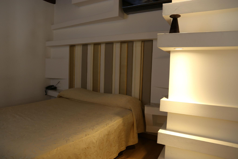 Bedroom 2, Albergo del Centro Storico, Salerno