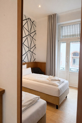 Bedroom 5, Porta Nigra Victus, Trier