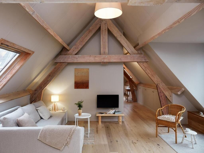 Living area 3, La Petite Histoire, Hainaut
