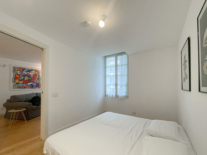 Room 5, 209 - Tony Allard 3A, Alpes-Maritimes