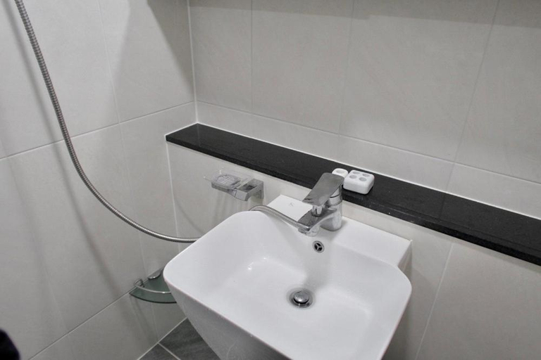 Bathroom 3, Naju DorandoranHouse Hanok, Naju