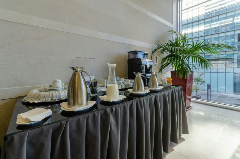 Food & Drinks 4, OLISSIPPO ORIENTE, Lisbon