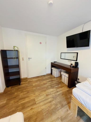Bedroom 2, my Hostel Fussen, Ostallgäu