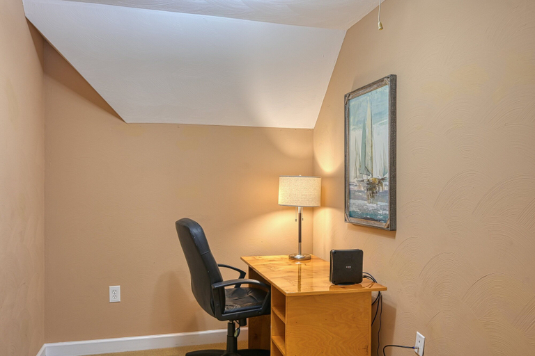 Interior 3, Paradise at Sunset Cove - Lakefront Getaway With Private Dock, Office, Firepit, Deck, & Pool Table, Bedford