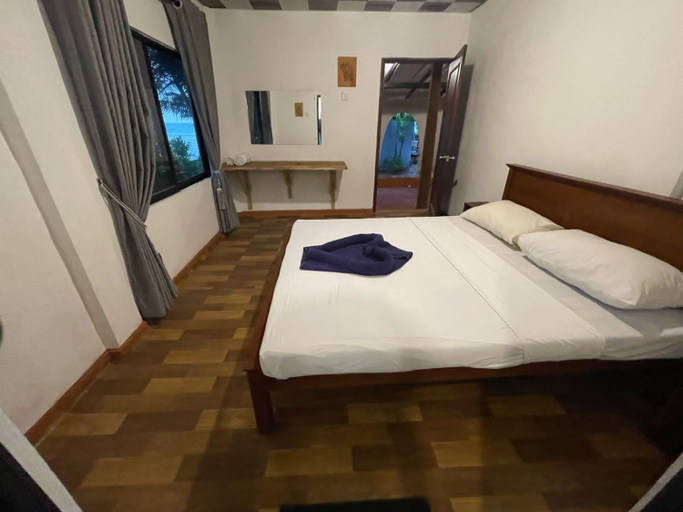 Bedroom 2, Coconut Beach, Bentota