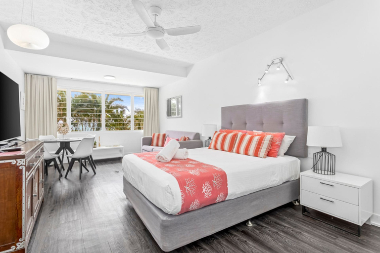 Bedroom 2, Rosslyn Bay Resort, Livingstone - Pt B