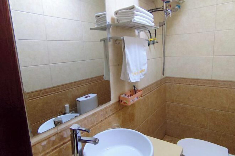 Bathroom 3, Qian Guoxin Dingsheng Hotel, Songyuan