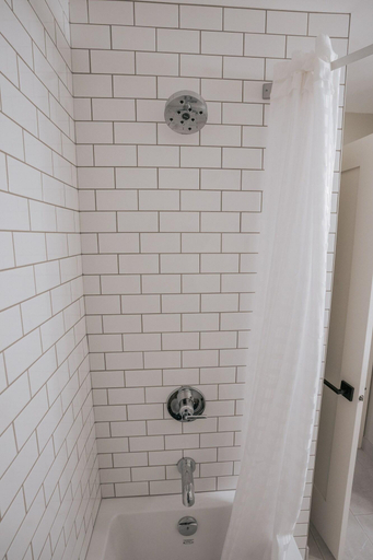 Bathroom 3, Northwinds By Basecamp, Division No. 15