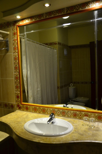 Bathroom 4, Royal Pharaohs Makadi, Safaja