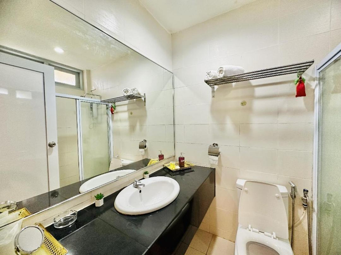 Bathroom 5, Rompin Beach Resorts, Rompin