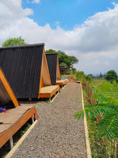 Food 5, Cihulu Budget Glamping, Bogor