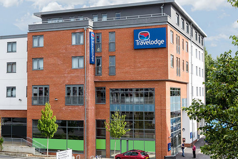 Exterior & Views 2, Travelodge Camberley Central, Surrey