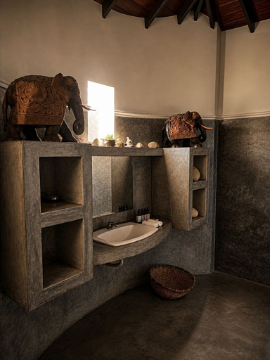 Bathroom 3, Kabalana Surf Hostel, Habaraduwa