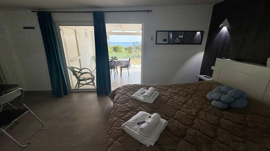 Bedroom 3, Deep Sea Residence, Agrigento