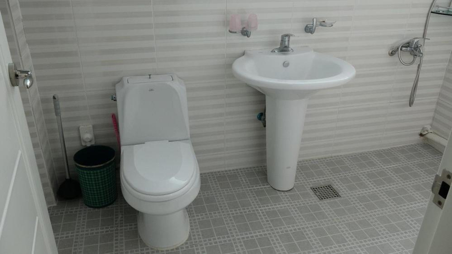 Bathroom 3, Buan sukranjeong pension, Buan