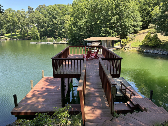 View from room 5, 1 Special Place - Waterfront Home With Private Dock, Lake Views, & Washer/dryer, Bedford