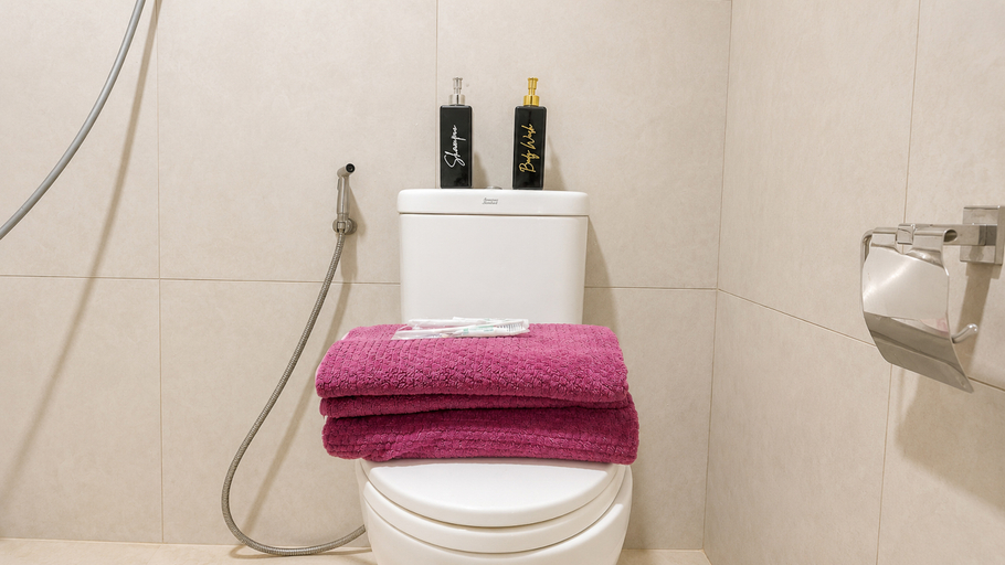 Bathroom 5, SBroom.Official Apartment Chadstone Pollux Mall Cikarang, Cikarang