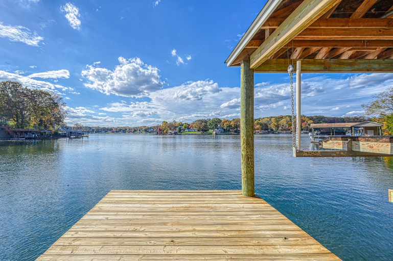 Water view, Herons Rest - Lakefront Home With Dock, Pool Table, & hot tub - Dogs OK, Bedford