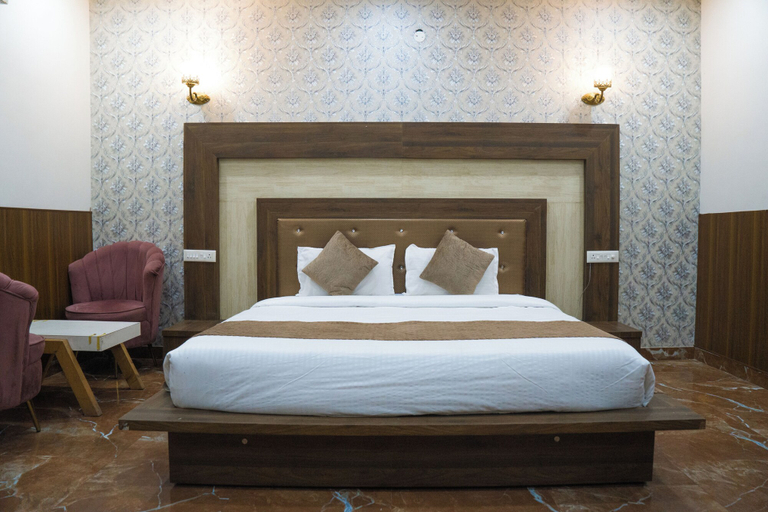 Room 5, Hotel Amour Chandigarh Zirakpur, Sahibzada Ajit Singh Nagar