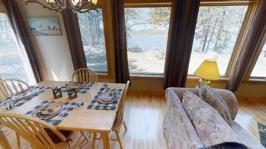 Others 5, Lakefront Hideaway, Meeker