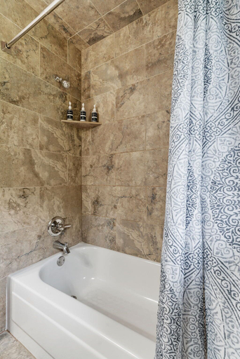 Bathroom 4, Ultimate Family Fun Escape, Hennepin