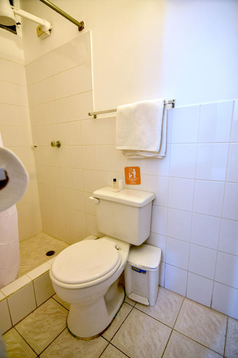 Bathroom 4, Hotel de Alborada - Cerca Del Aeropuerto, Guayaquil