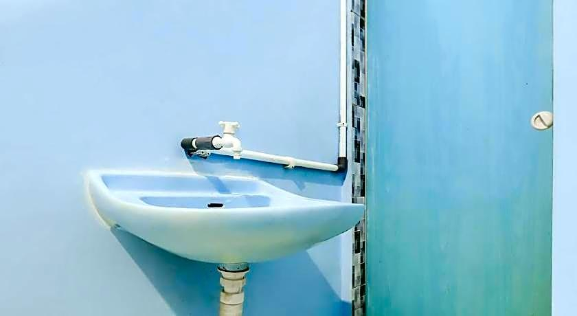 Bathroom 4, 90009 Faster Inn 1, Deli Serdang