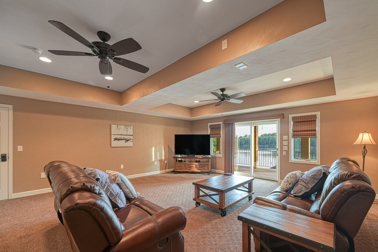 Living area 4, Paradise at Sunset Cove - Lakefront Getaway With Private Dock, Office, Firepit, Deck, & Pool Table, Bedford