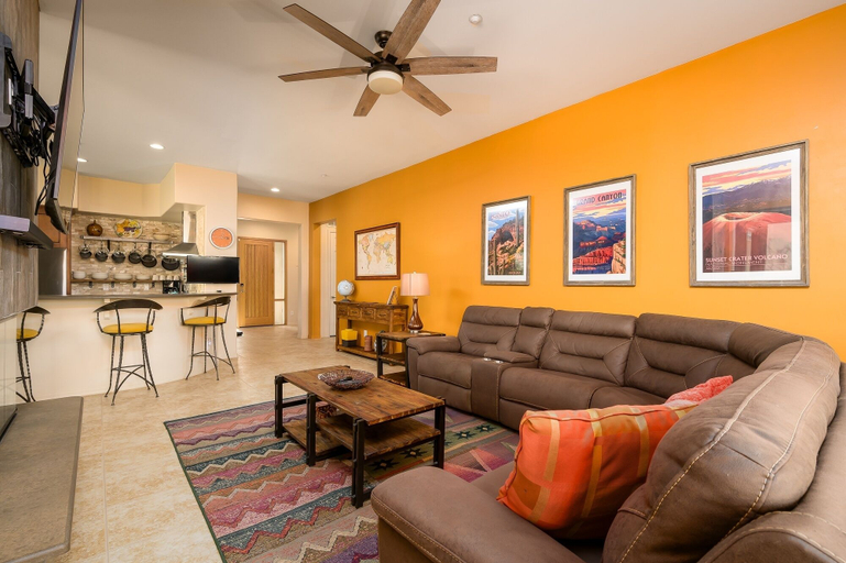 Living area 3, Casa Winfield 3 Bedroom Home by RedAwning, Maricopa