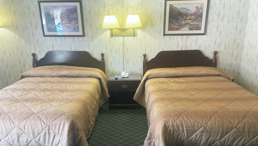 Bedroom 5, Pleasant Valley Motel West Stockbridge, Berkshire