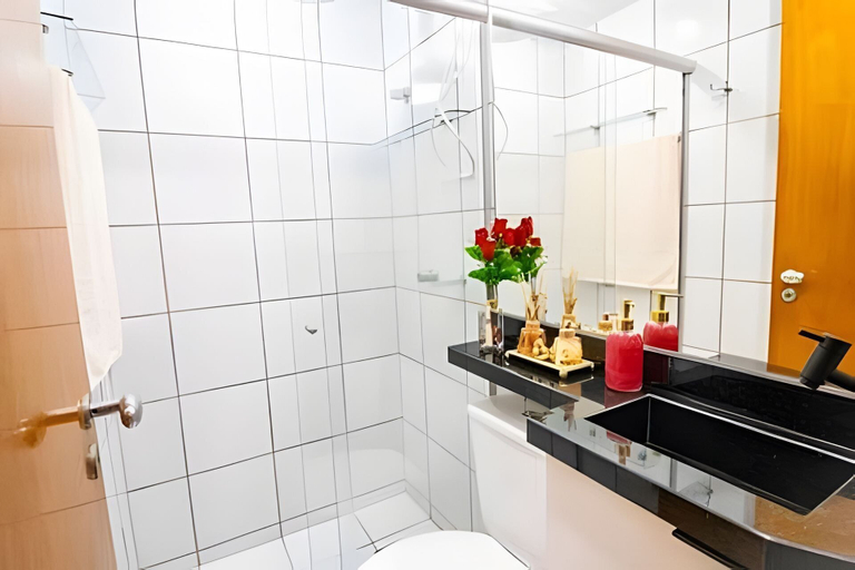 Bathroom, OZPED Flats Particulares Mont Serrat, Brasília