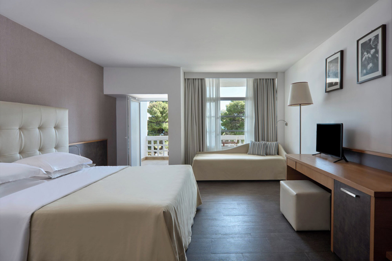 Bedroom 4, Hydra Beach Resort, Peloponnese