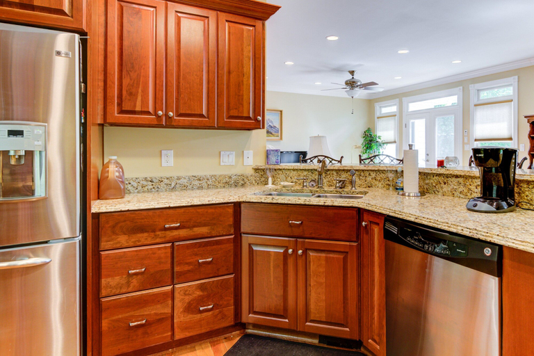 Private kitchen 5, Edelweiss - Lakefront Home With View, Private Dock, Pool Table, 3 Primary Suites, Bedford