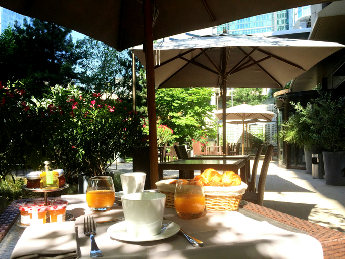 Food & Drinks 5, Fraser Suites Harmonie Paris La Defense, Hauts-de-Seine