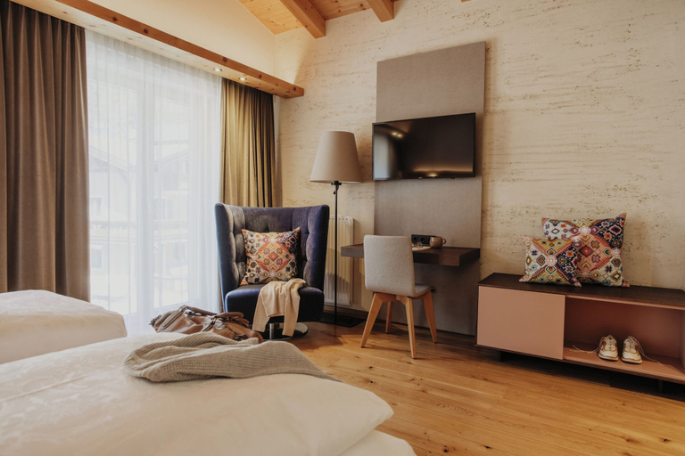 Bedroom 3, Hotel zur Pfeffermühle, Landeck