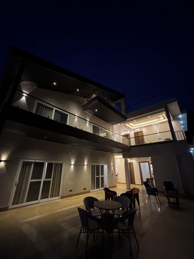 Exterior 2, Ramana on the Ganges, Garhwal