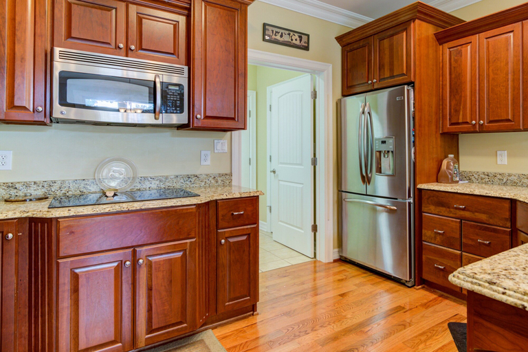 Private kitchen 3, Edelweiss - Lakefront Home With View, Private Dock, Pool Table, 3 Primary Suites, Bedford