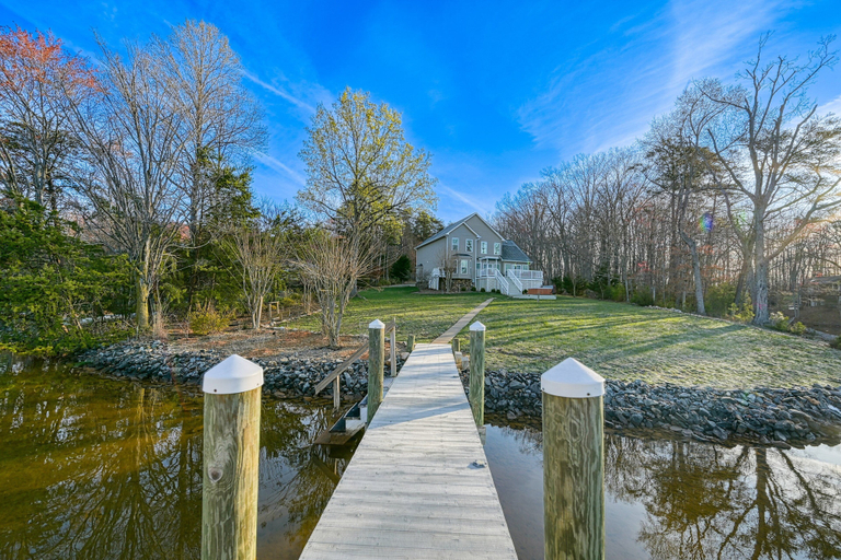 Exterior detail 2, Doc Side - Serene Lakefront Home With Dock, hot Tub, Pool Table & Beautiful Views, Bedford