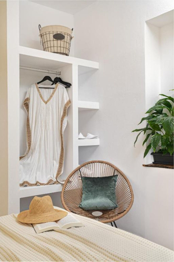 Others 5, Eora Studios, Ionian Islands
