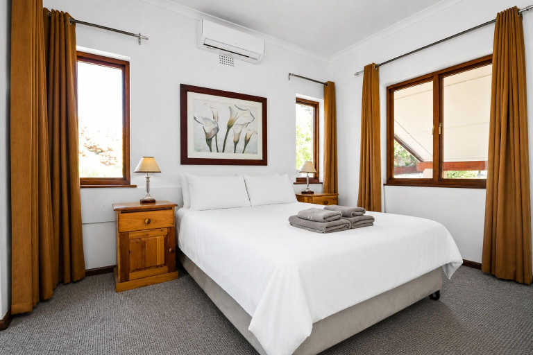 Bedroom 4, Montagu Springs Resort, Cape Winelands