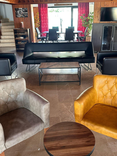 Public Area 3, Hotel Nil, Ula