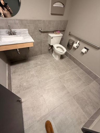 Bathroom 4, Super 8 by Wyndham Windsor, Weld