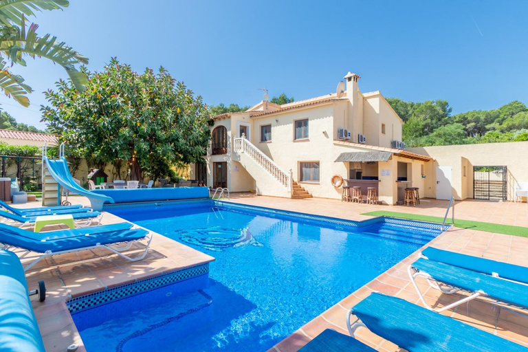 Others 4, Casa Emilia, Alicante