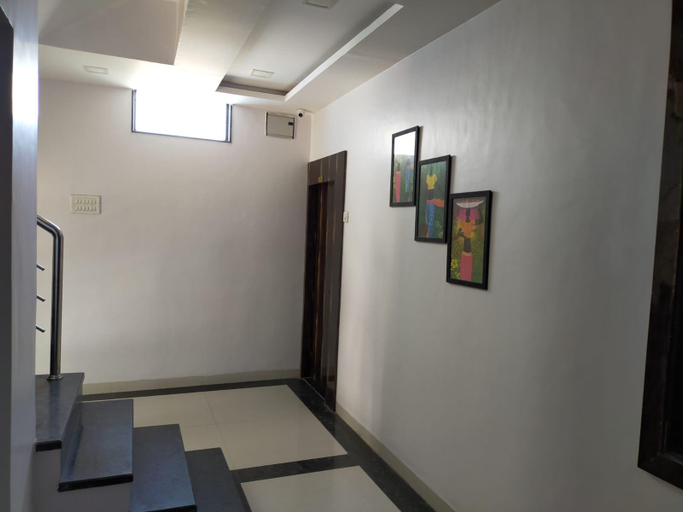 Lobby, Hotel SR Executive Akola, Akola