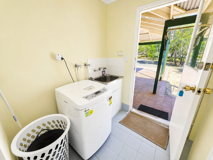 Bathroom 3, Meelup Ridge, Busselton